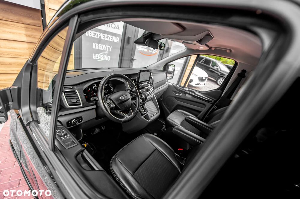 Ford Tourneo Custom 2.0 EcoBlue L1 Titanium SelectShift - 29