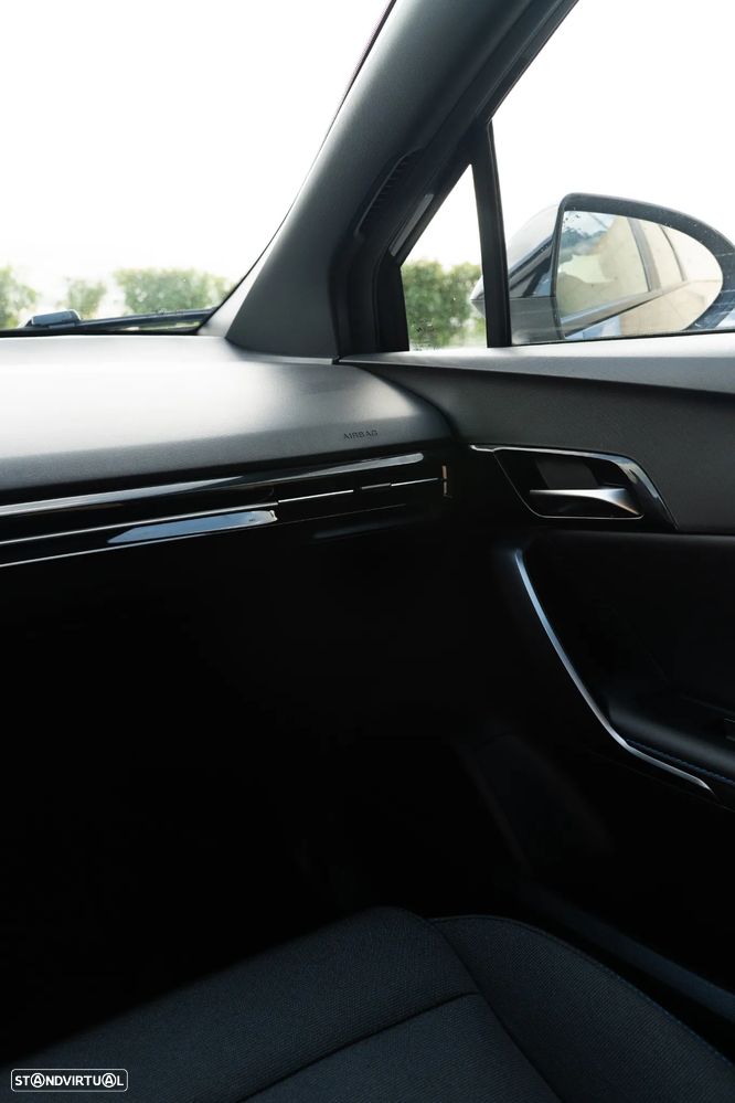 MG MG4 51 kWh Standard - 12