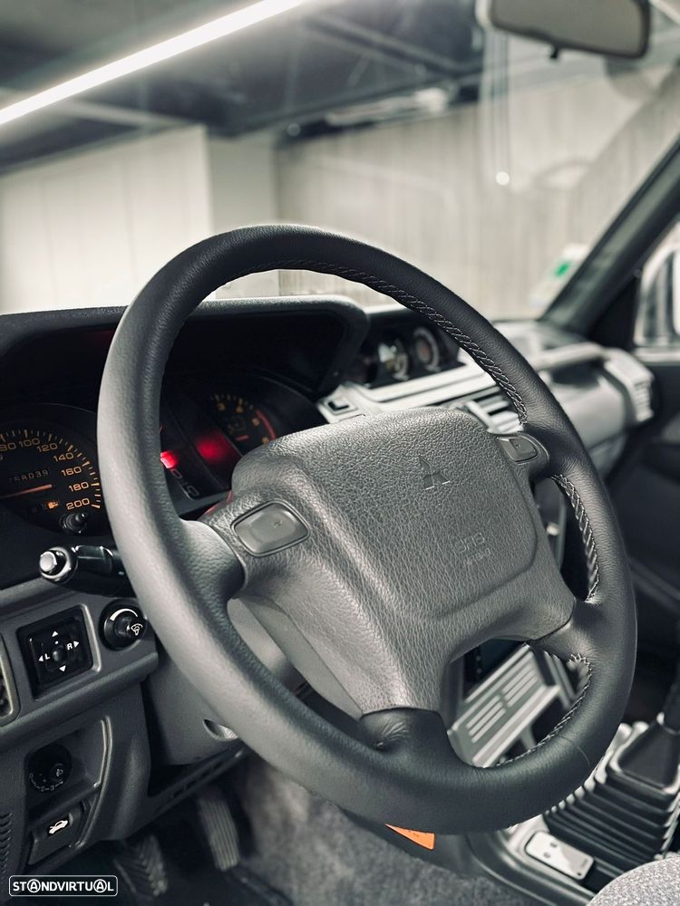 Mitsubishi Pajero 2.8 TD GLS Longo - 10