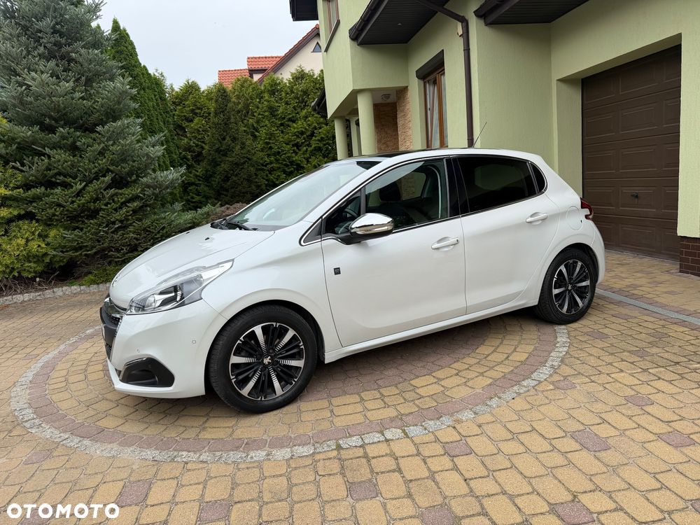 Peugeot 208 1.2 PureTech Allure S&S - 8