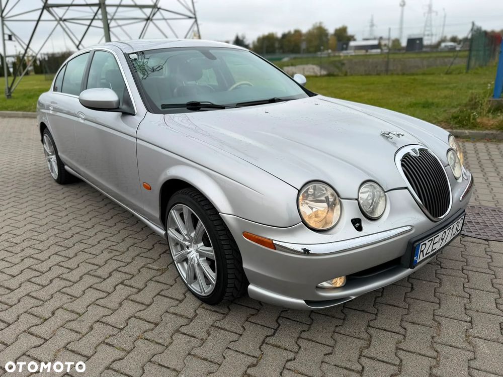 Jaguar S-Type - 20