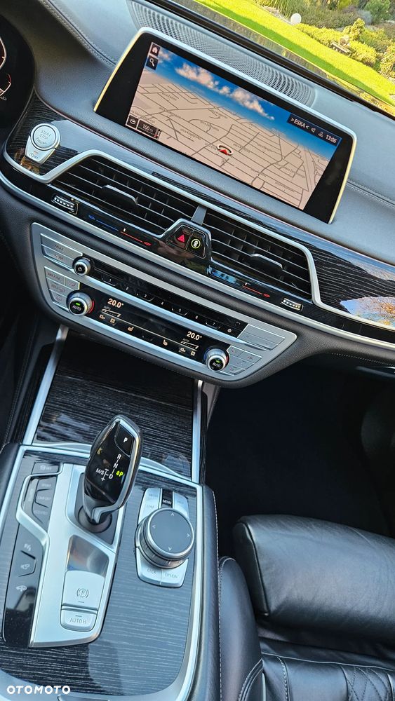 BMW Seria 7 730d sport - 21