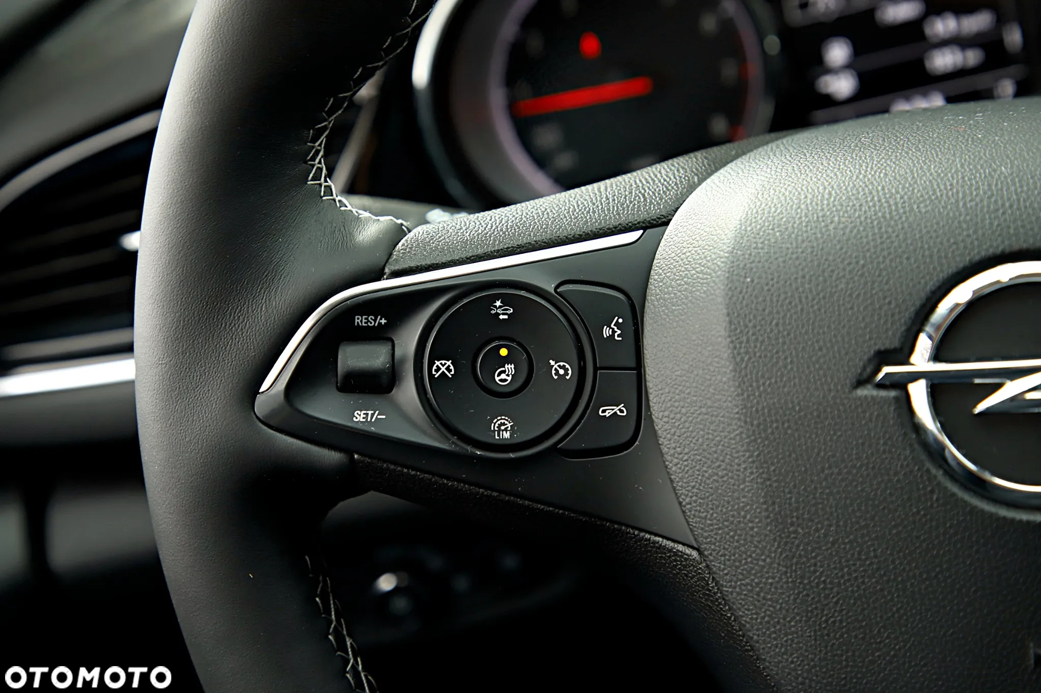 Opel Insignia - 29