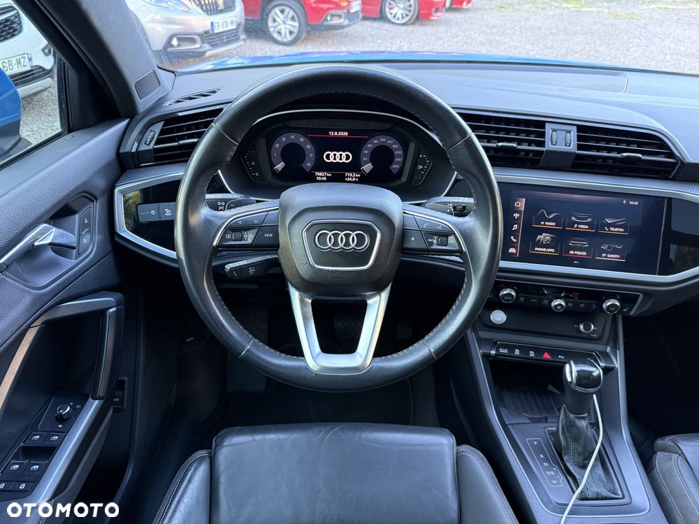 Audi Q3 - 30