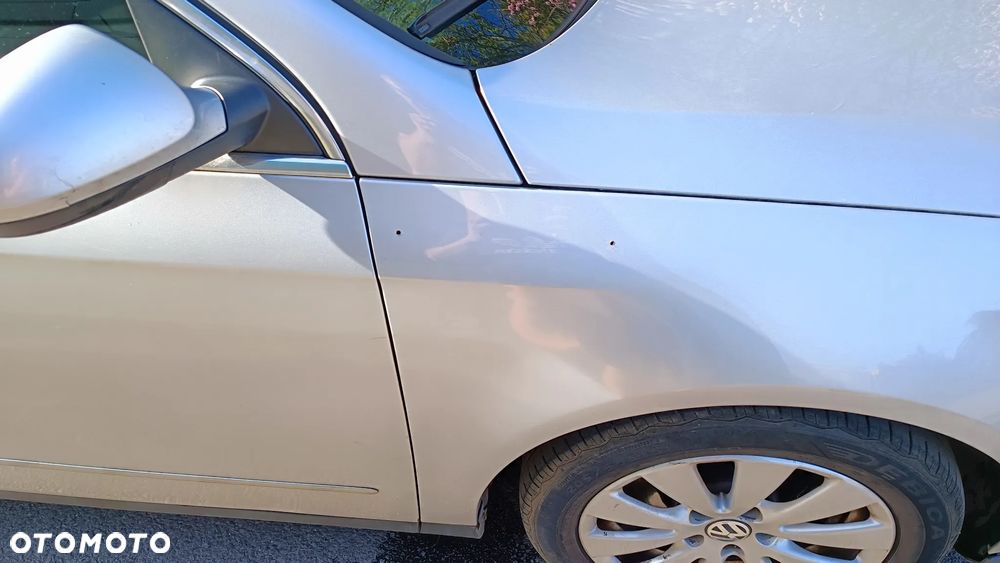 Volkswagen Passat 2.0 TDI DPF BlueMot Trendline - 13