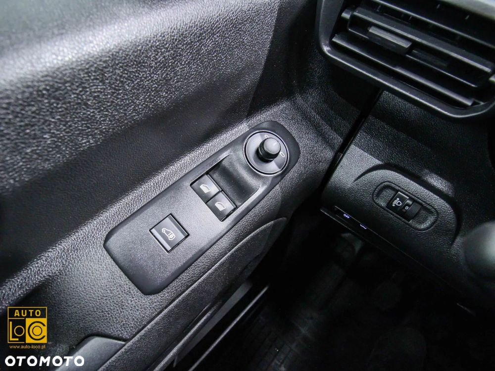 Citroën BERLINGO FURGON LONG L2 - 21