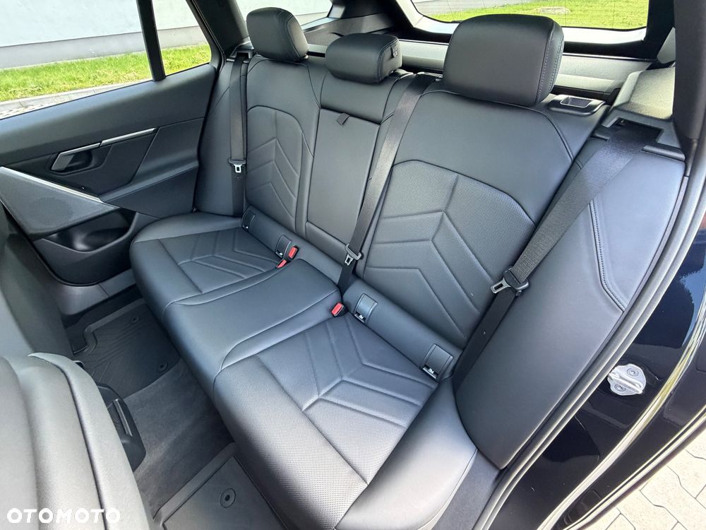 BMW Seria 5 520d xDrive mHEV - 23