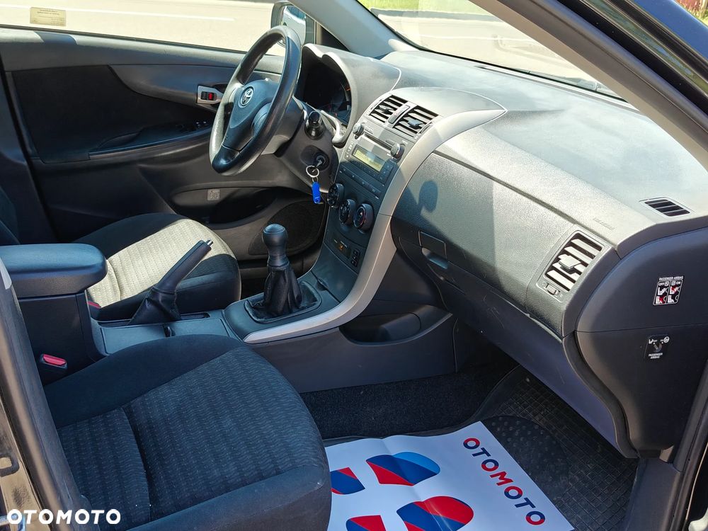 Toyota Corolla 1.4 VVT-i Luna - 30