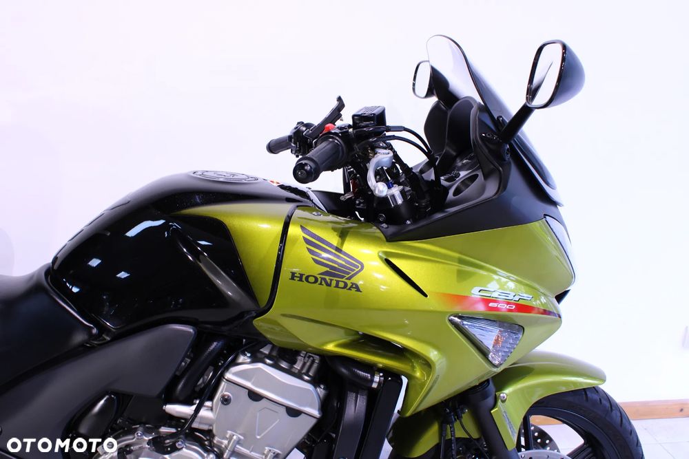 Honda CBF - 12
