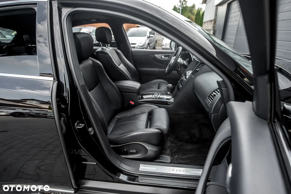 Infiniti QX70 3.7 S Premium - 29