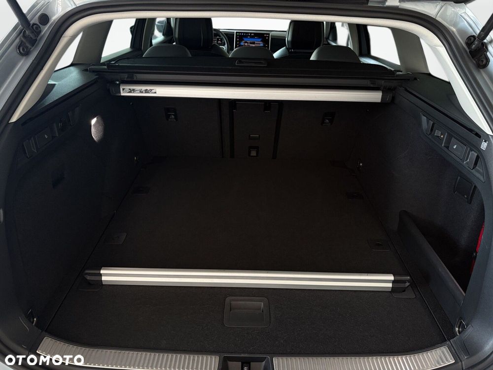 Volkswagen Passat - 27