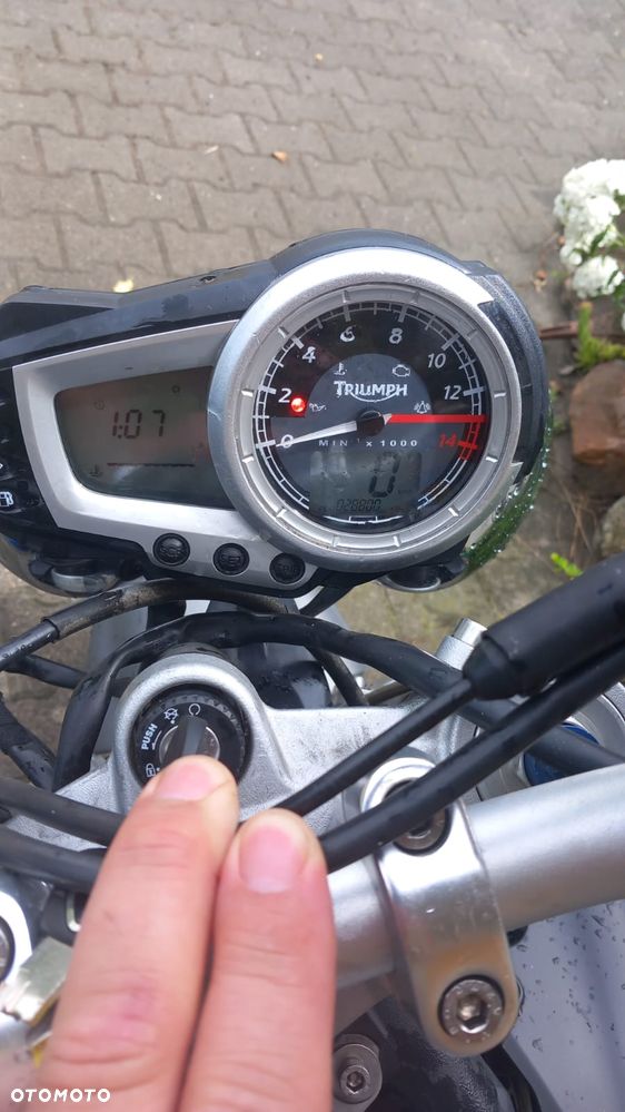 Triumph Street Triple - 6