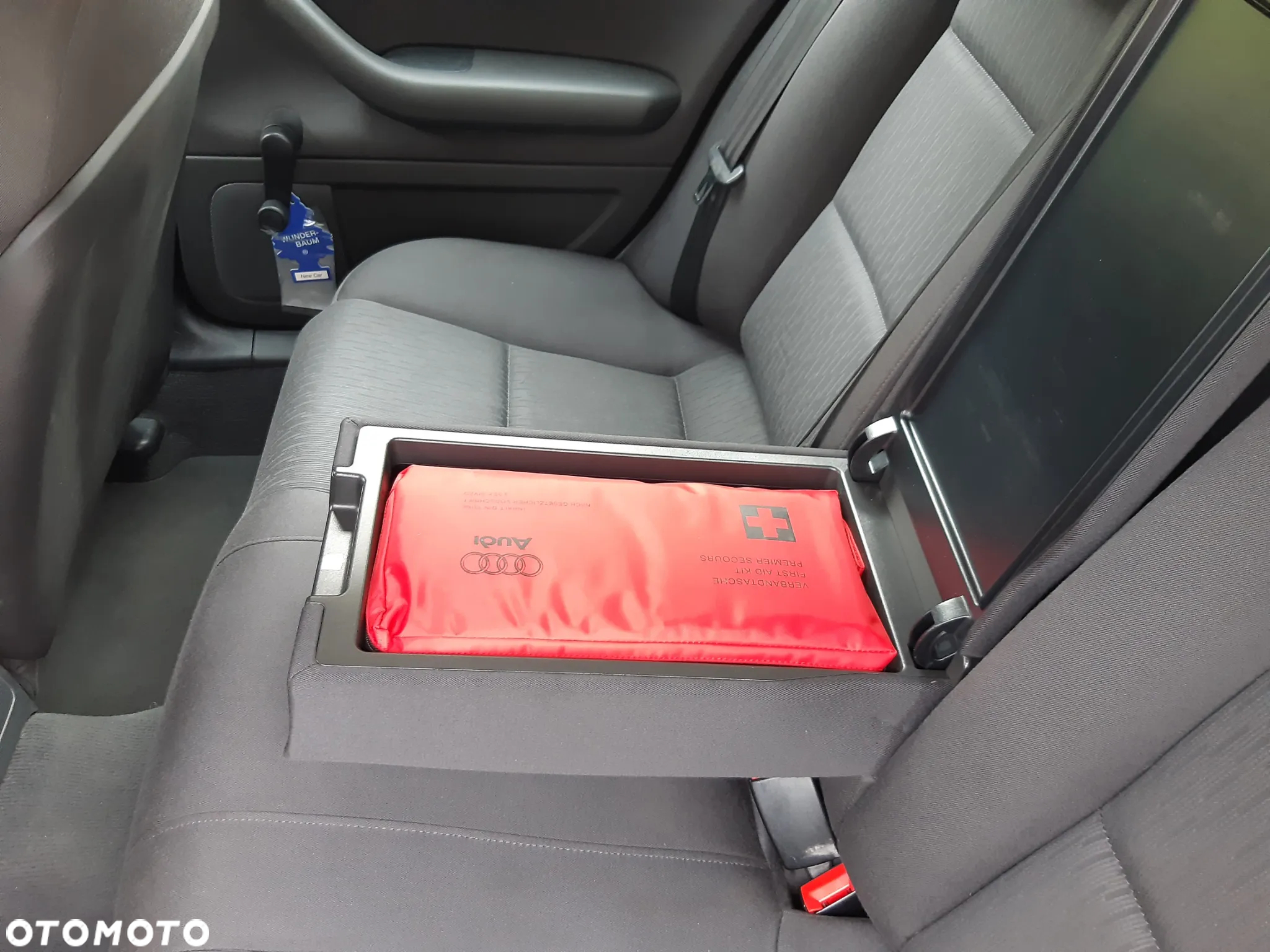 Audi A4 Avant 2.0 TDI - 32