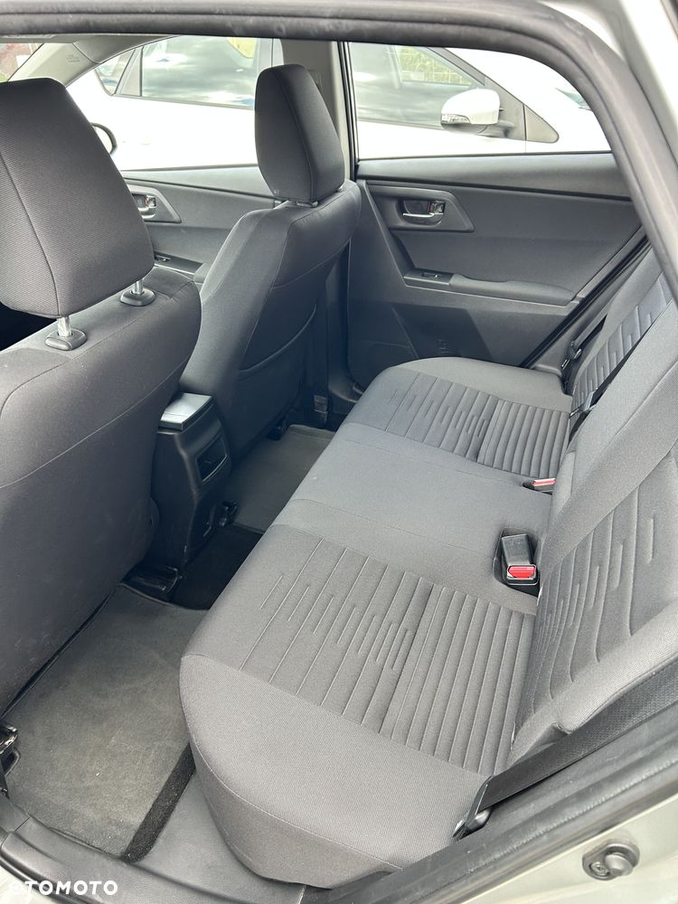 Toyota Auris 1.6 Classic Plus - 5