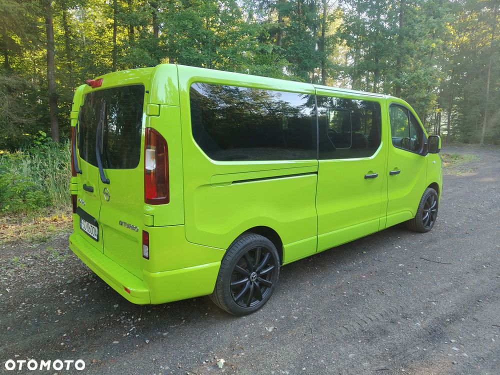 Opel Vivaro - 10
