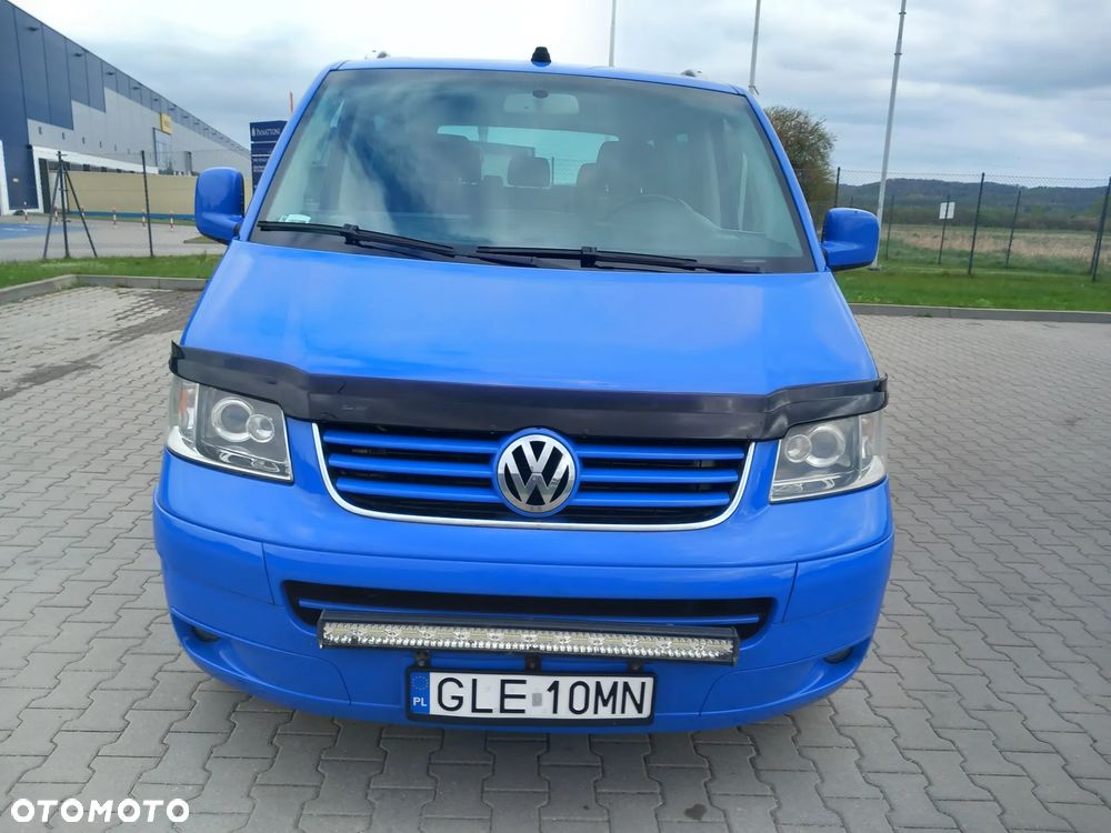 Volkswagen Multivan - 2