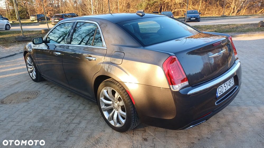 Chrysler 300 - 9