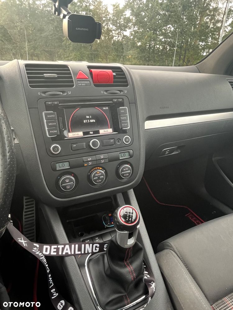 Volkswagen Golf 2.0 TSI GTI - 11