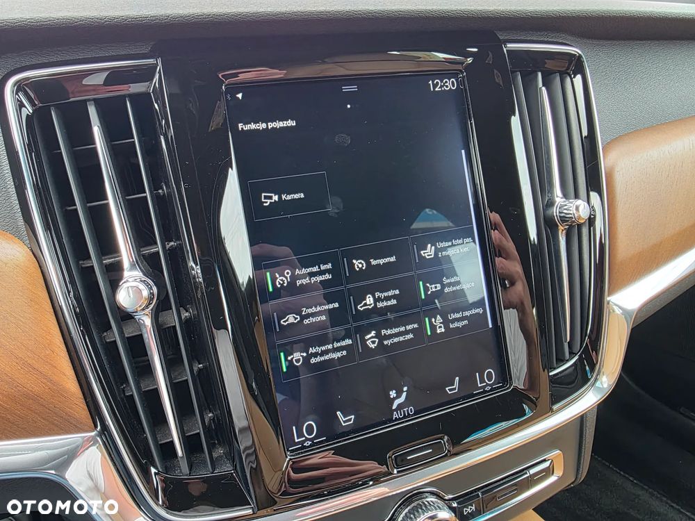 Volvo V90 D4 Inscription - 28