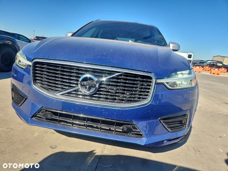 Volvo XC 60 T8 AWD Plug-In Hybrid R-Design - 5