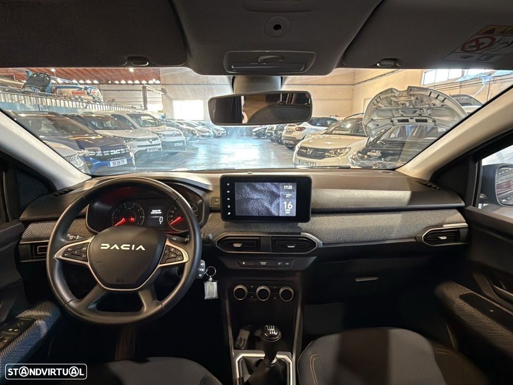 Dacia Sandero - 8