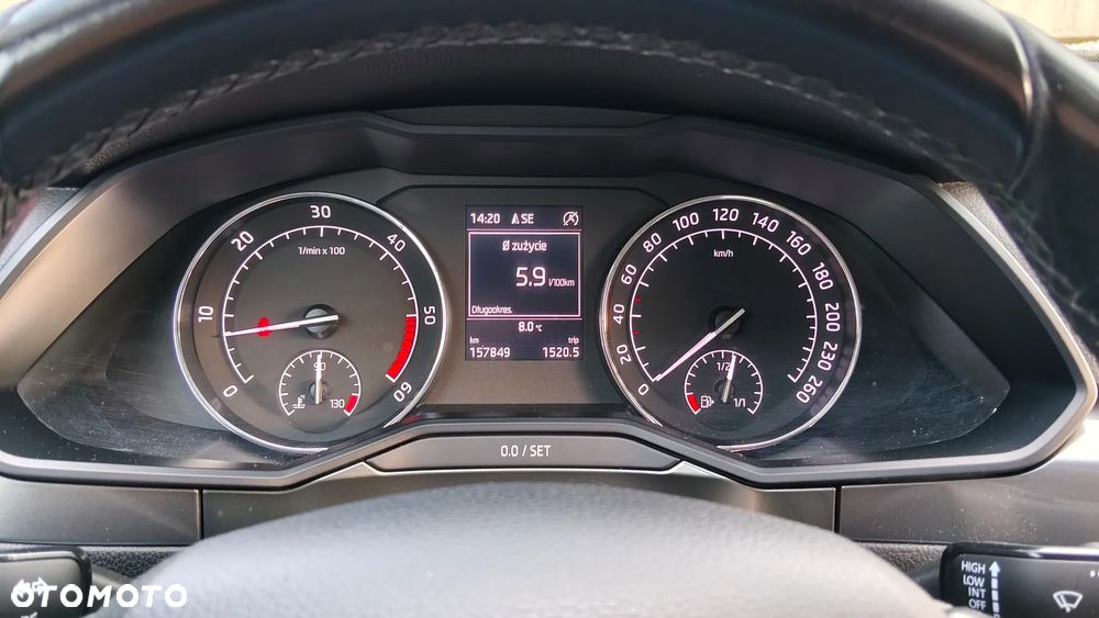 Skoda Superb 1.6 TDI DSG Ambition - 23