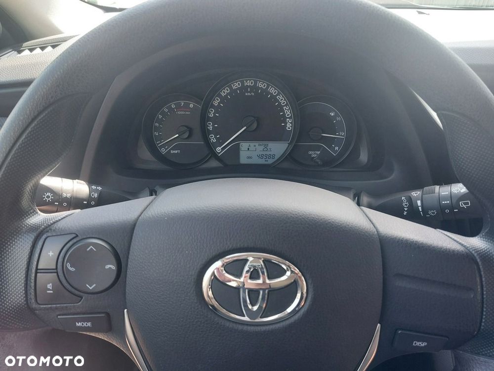 Toyota Auris 1.33 VVT-i Active - 21