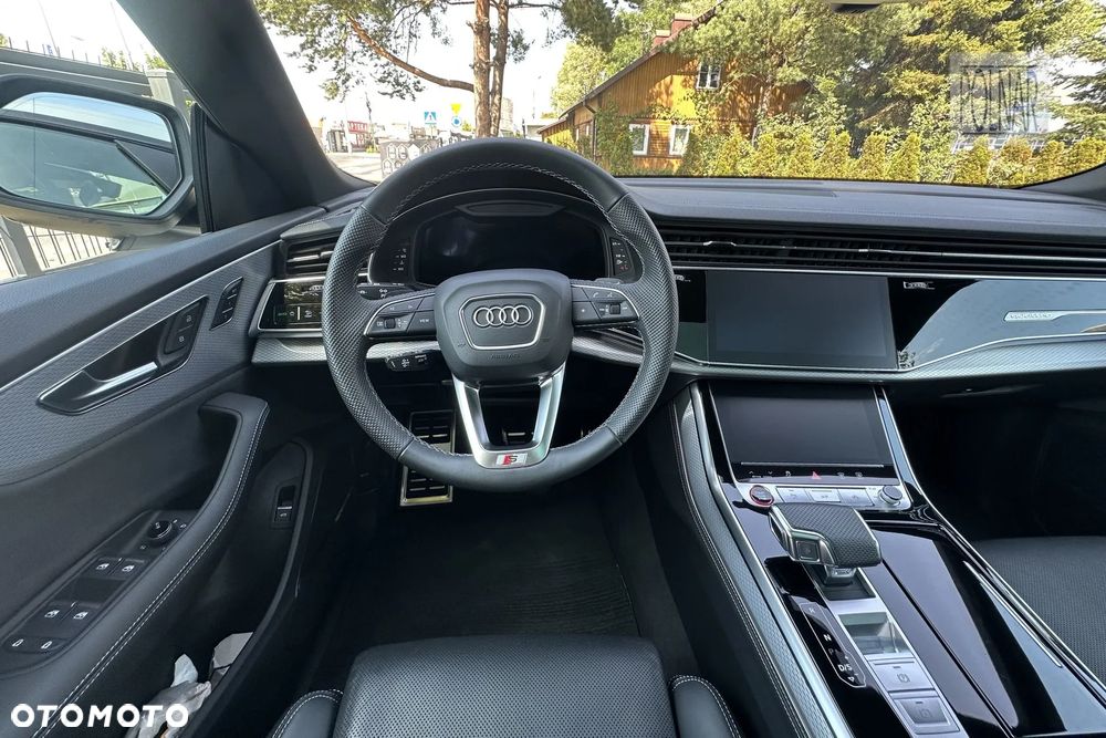 Audi SQ8 - 9
