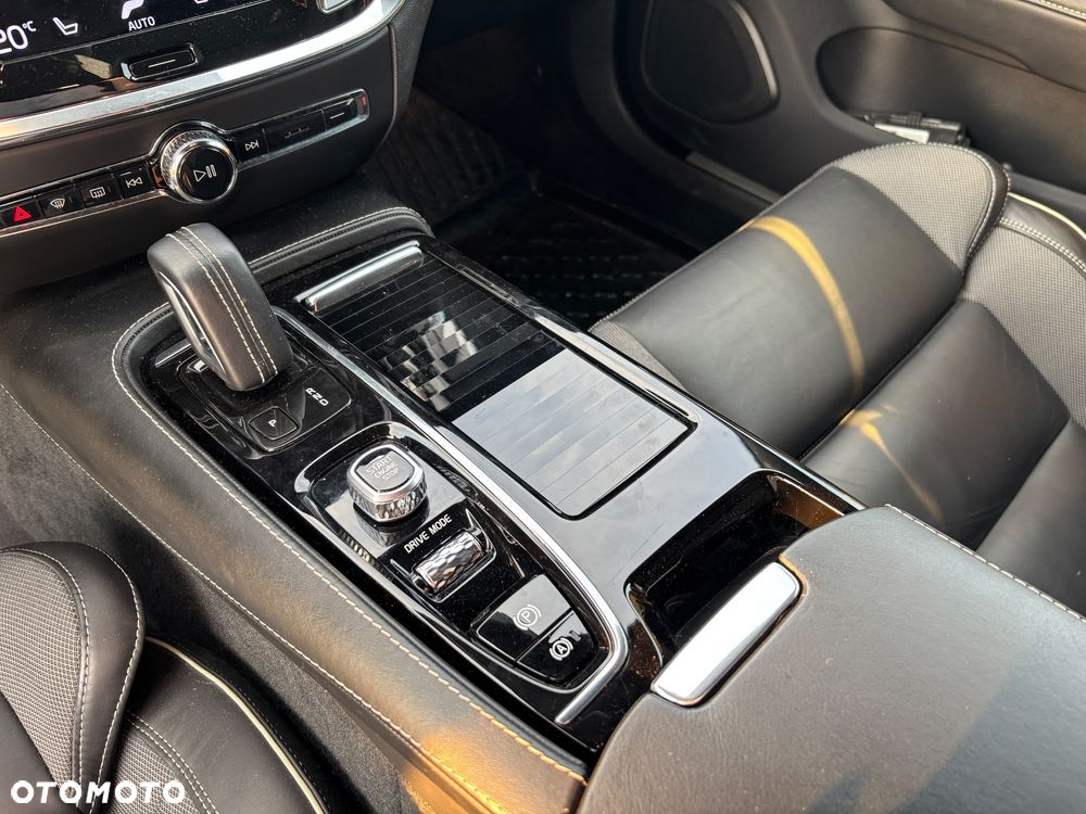 Volvo V60 T6 AWD Recharge Geartronic RDesign - 7