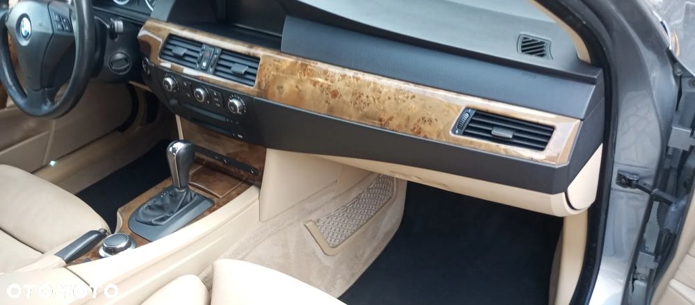 BMW Seria 5 - 21