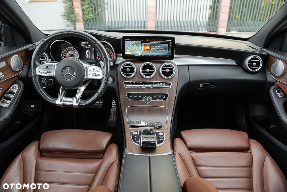 Mercedes-Benz Klasa C AMG 43 4Matic 9G-TRONIC - 28