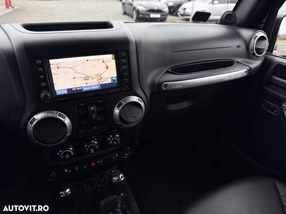 Jeep Wrangler Unlimited Hard-Top 2.8 CRD DPF Automatik Sahara - 10