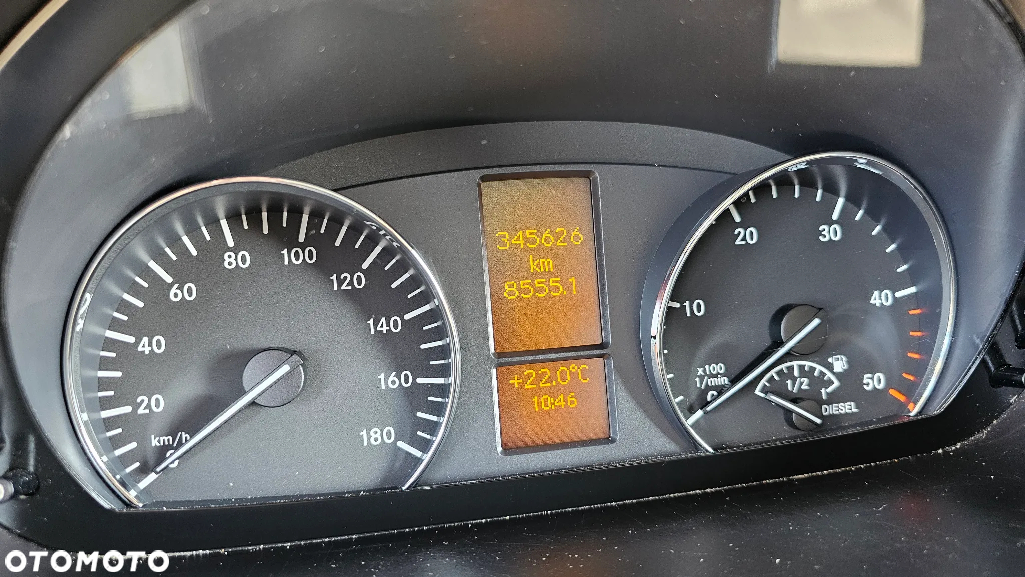 Mercedes-Benz SPRINTER 319 - 8