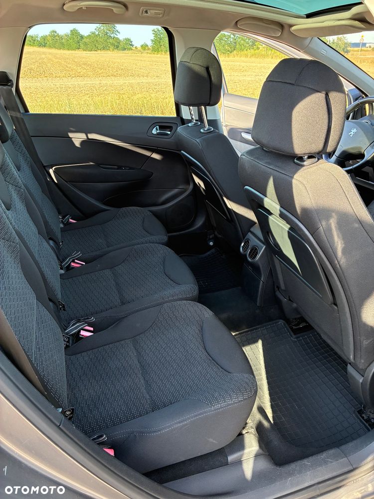 Peugeot 308 120 VTi Premium - 8