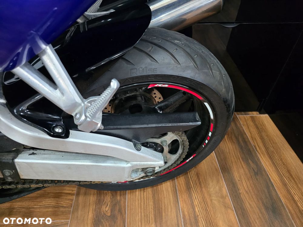 Yamaha R6 - 13