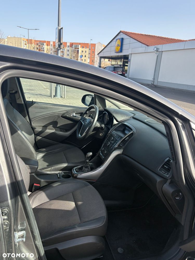 Opel Astra 2.0 CDTI DPF - 9