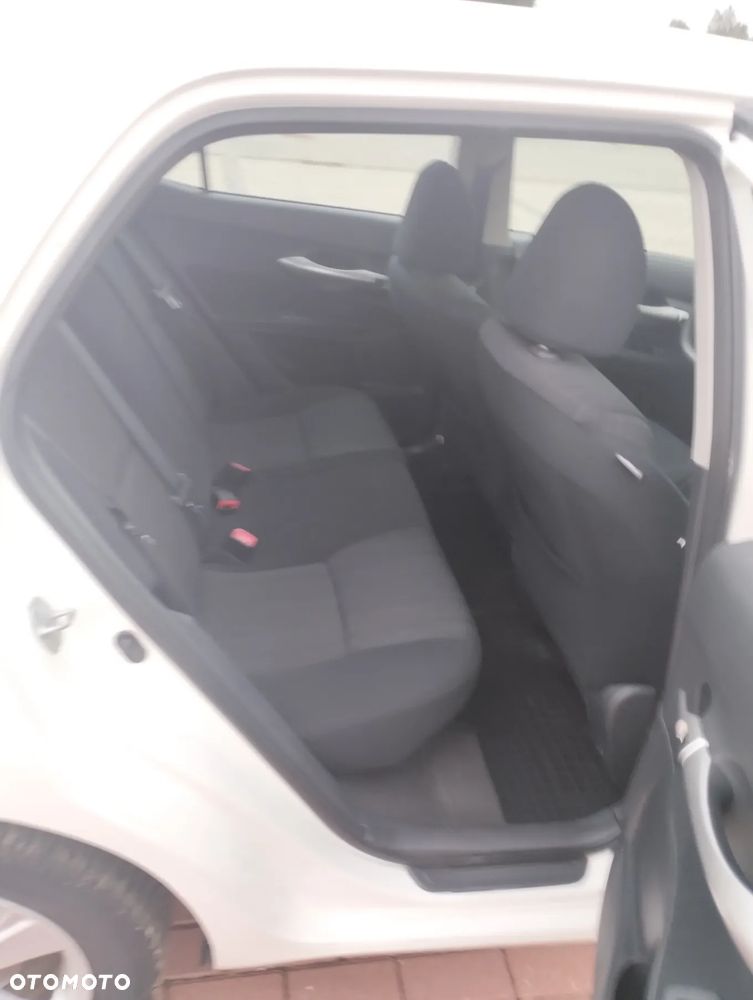 Toyota Auris 2.0 D-4D Premium - 11