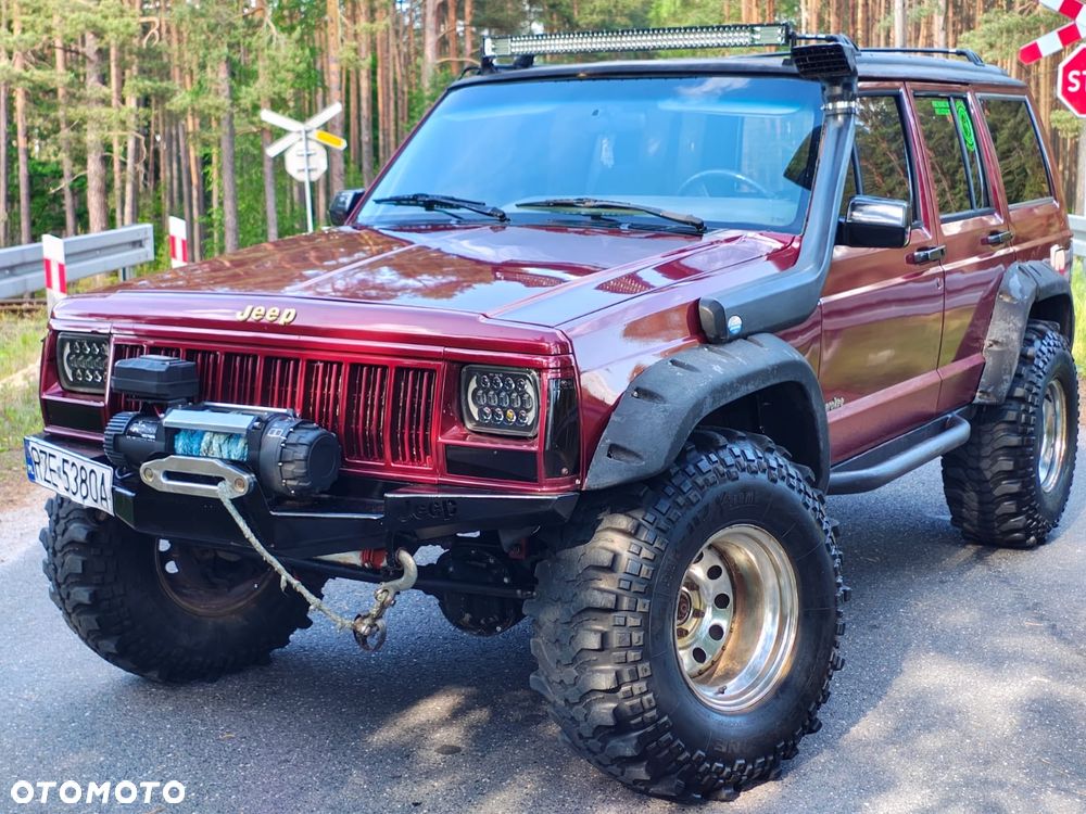 Jeep Cherokee - 2