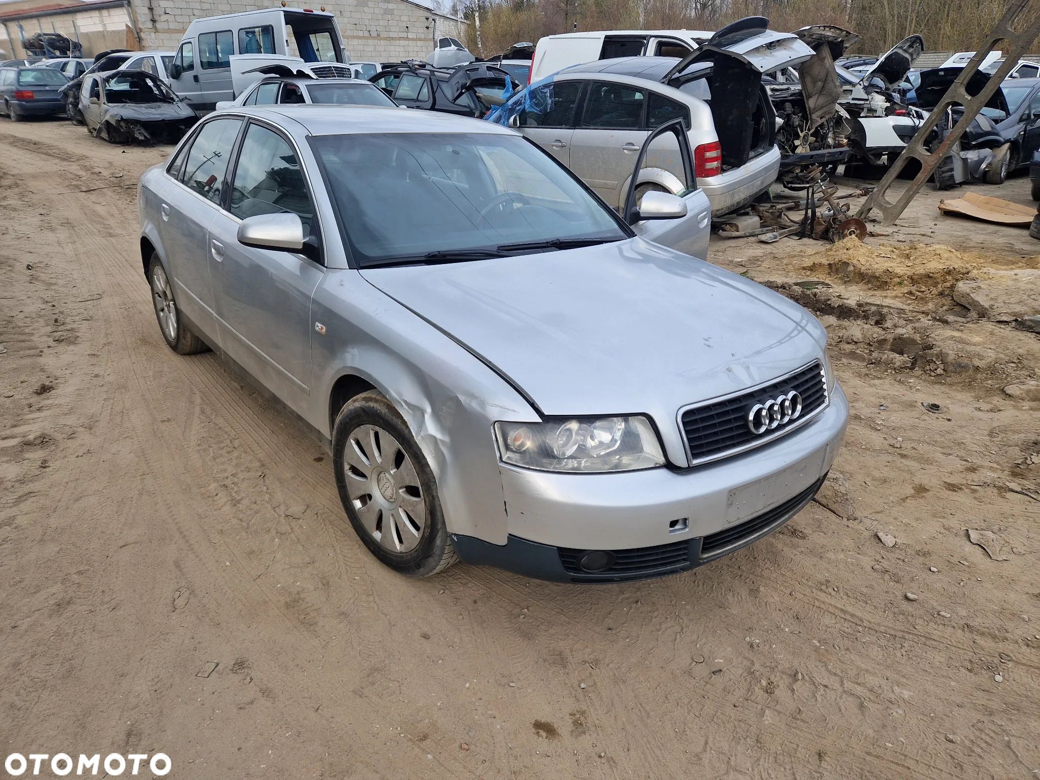 audi a4 b6 LY7W maska zderzak lampa grill błotnik drzwi zbiornik paliwa szyba lusterko klamka - 1