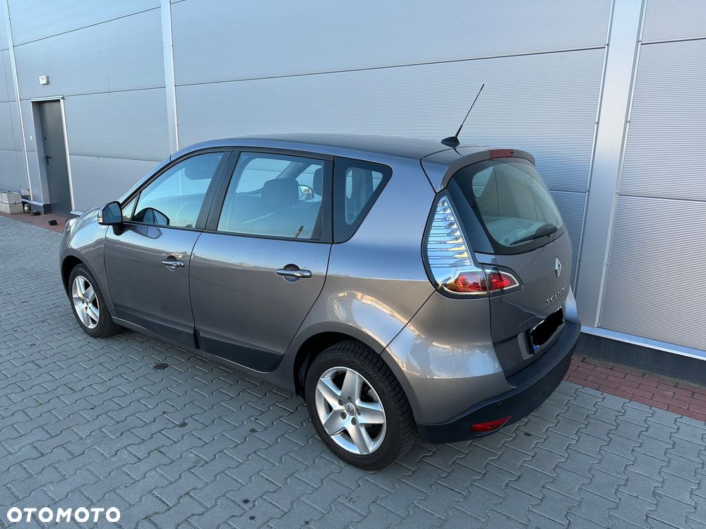 Renault Scenic 1.6 16V 110 TomTom Edition - 3