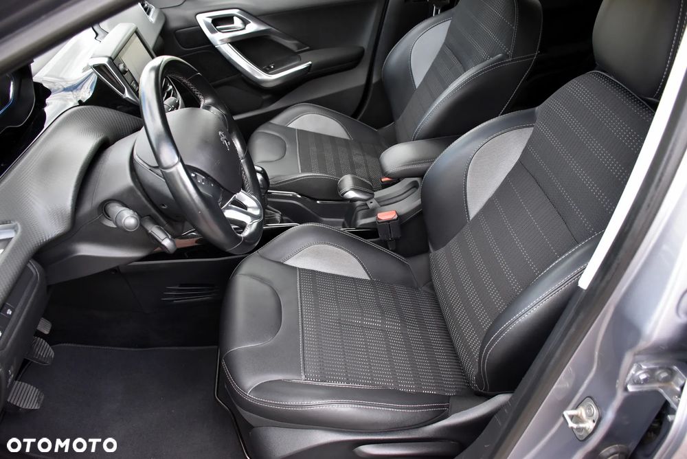Peugeot 2008 BlueHDi 100 Allure - 19