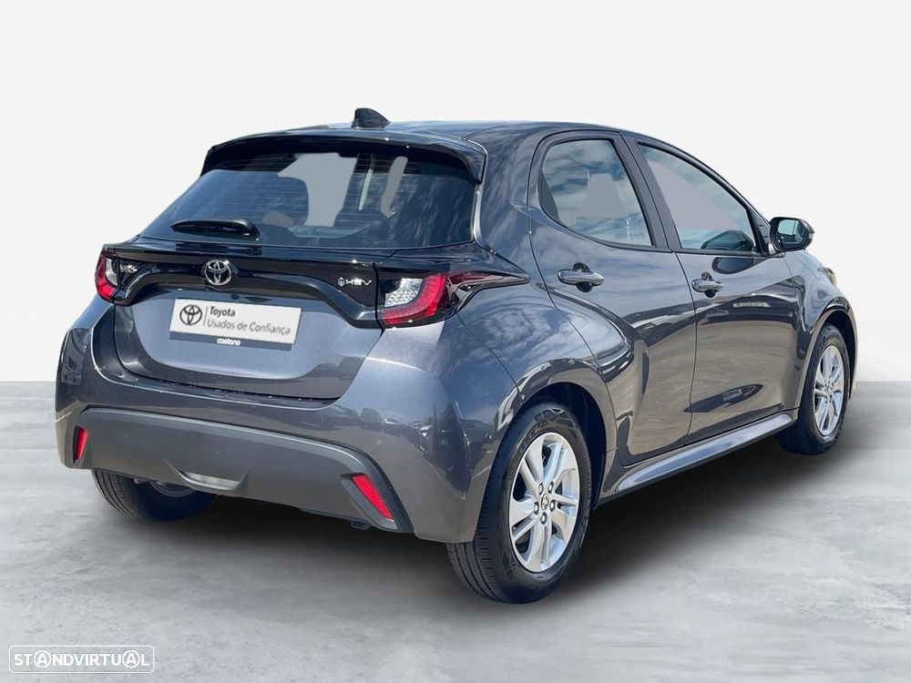 Toyota Yaris - 4