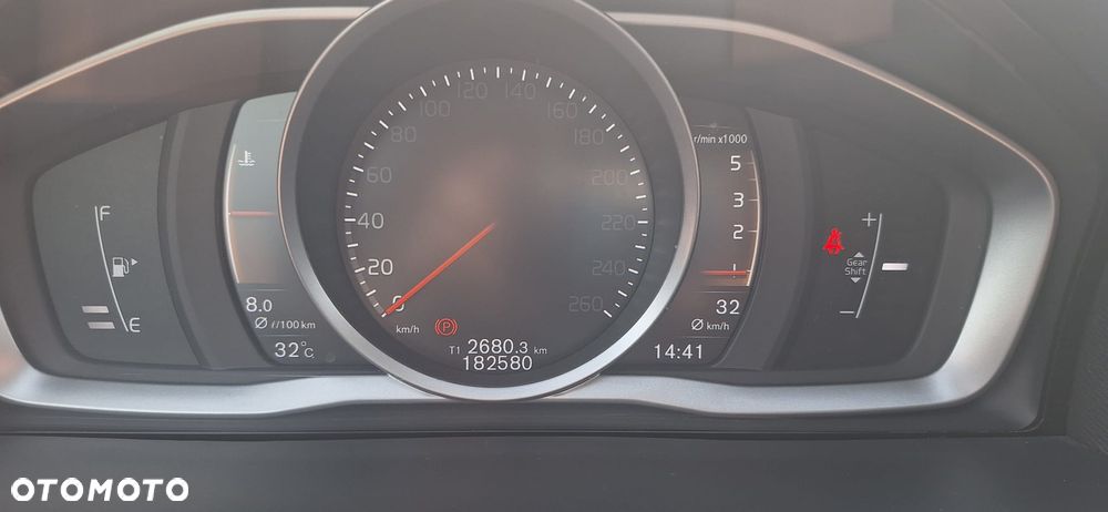 Volvo V60 Cross Country D3 Drive-E Momentum - 17
