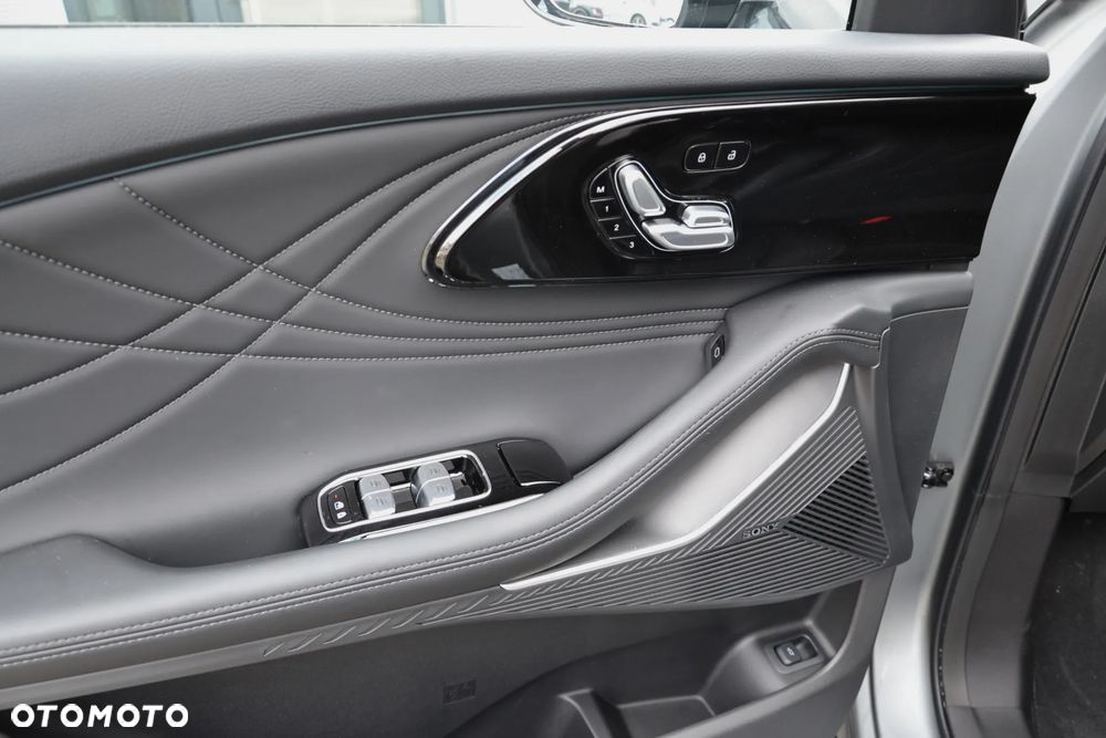 Omoda 9 1.5 Super Hybrid Exclusive AWD - 12
