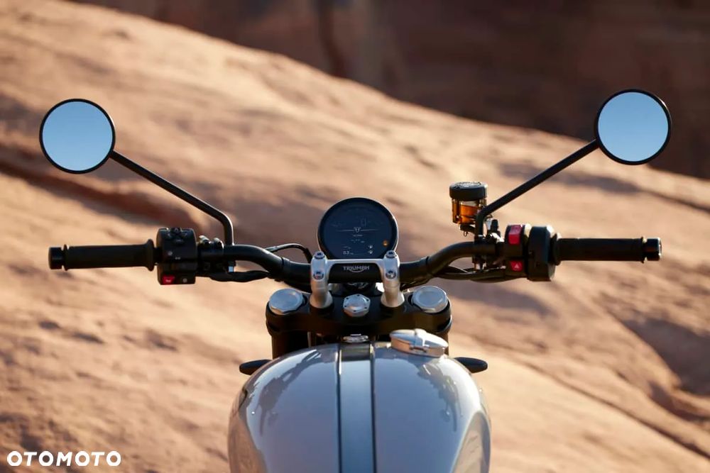 Triumph Scrambler - 13