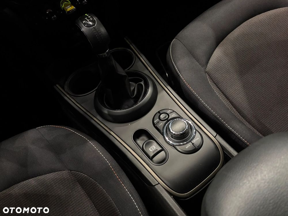 MINI Countryman Cooper SE ALL4 - 12