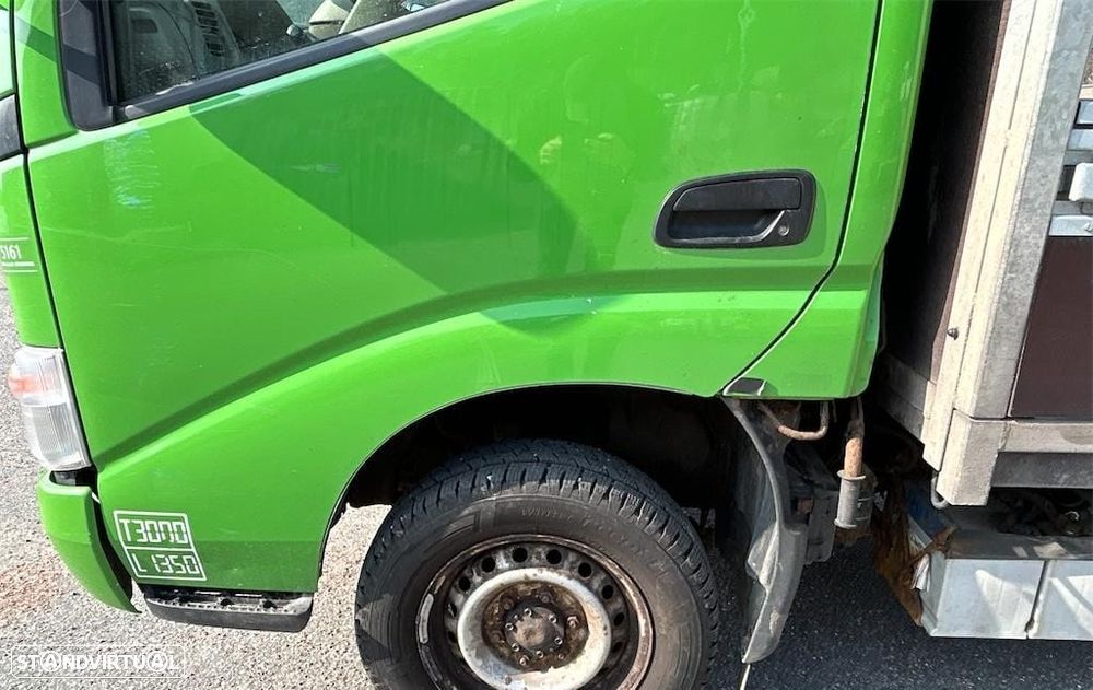 Toyota Hilux 2.5 D4-D CD - 4