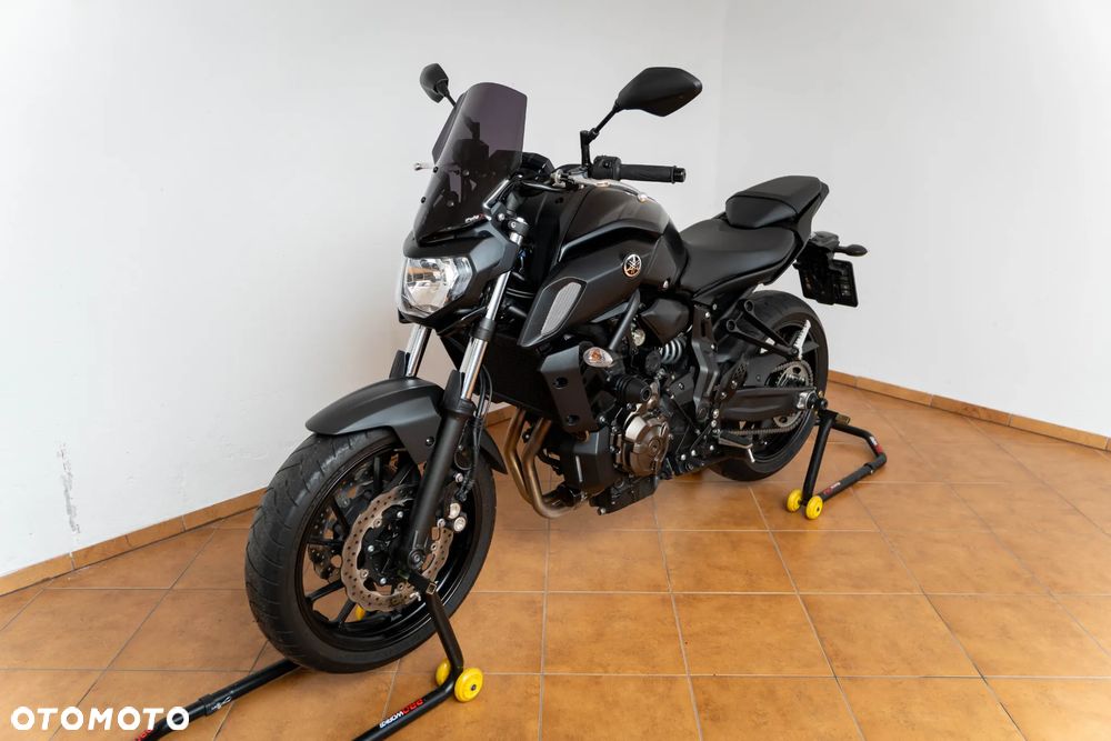 Yamaha MT - 15