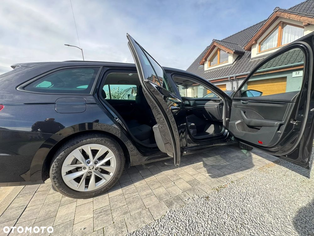 Skoda Octavia 2.0 TDI Ambition DSG - 24