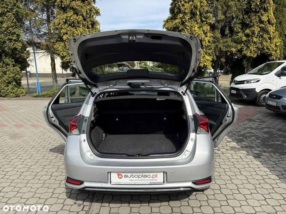 Toyota Auris - 23
